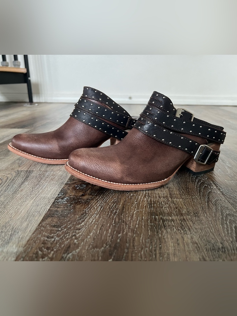 Freebird by Steven Frontier Brown Leather Mule Studded Booties size 9 - Picture 12 of 12